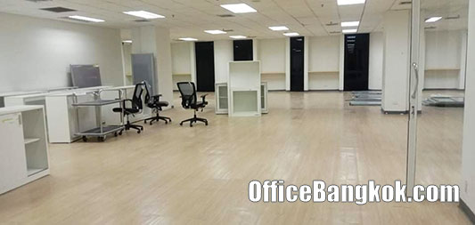 Rent Office with Partly Furnished Size  580 Sqm Close to Ari BTS Station