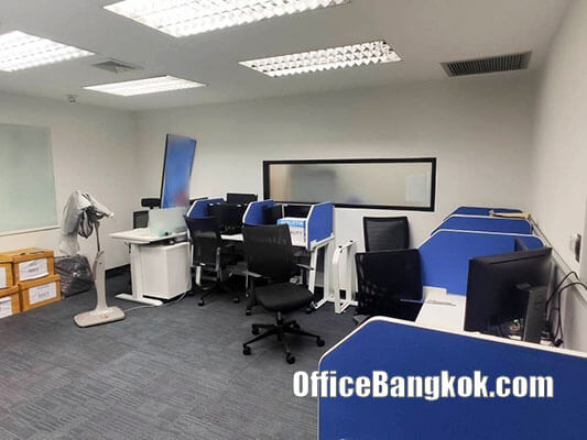 Office Space For Rent With Partly Furnished Size 200 Sqm On Phayathai Road Close To Phayathai BTS Station