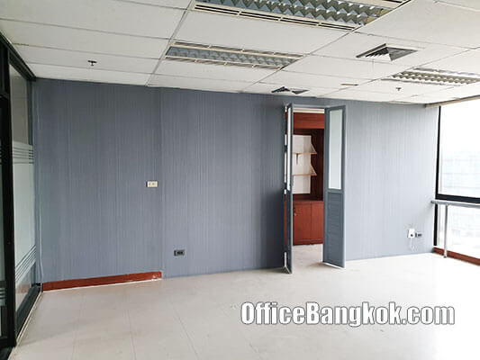 Rent Office with Partly Fitted Size 55 Sqm Close to Phaya Thai BTS Station Rent Office with Partly Fitted Size 55 Sqm Close to Phaya Thai BTS Station