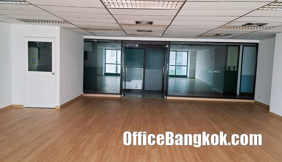 พื้นที่สำนักงานให้เช่าขนาด 110 ตรม ติดรถไฟฟ้า BTS สถานีพญาไท