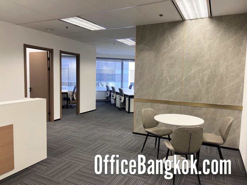 ให้เช่าสำนักงานตกแต่งพร้อมอยู่ (Fully Furnished) พื้นที่ 128 ตร.ม. ทำเลศักยภาพเพลินจิต ใกล้รถไฟฟ้า BTS สถานีเพลินจิต เดินเพียง 5 นาที รองรับพนักงาน 14 ท่าน พร้อม 1 ห้องประชุม ในราคาเพียง 165,000 บาท/เดือน ย้ายเข้าได้ทันที สนใจนัดชมพื้นที่ติดต่อด่วน