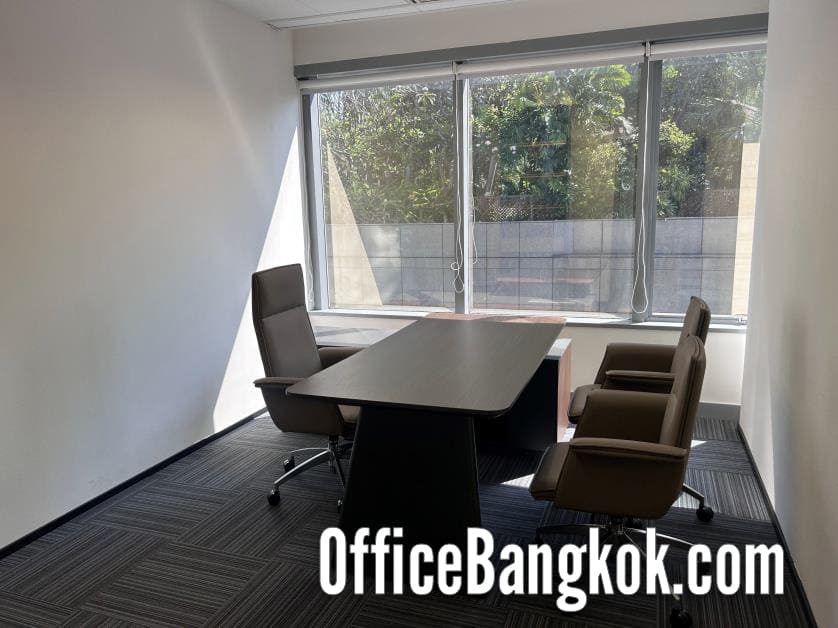 ให้เช่าสำนักงานตกแต่งพร้อมอยู่ (Fully Furnished) พื้นที่ 128 ตร.ม. ทำเลศักยภาพเพลินจิต ใกล้รถไฟฟ้า BTS สถานีเพลินจิต เดินเพียง 5 นาที รองรับพนักงาน 14 ท่าน พร้อม 1 ห้องประชุม ในราคาเพียง 165,000 บาท/เดือน ย้ายเข้าได้ทันที สนใจนัดชมพื้นที่ติดต่อด่วน