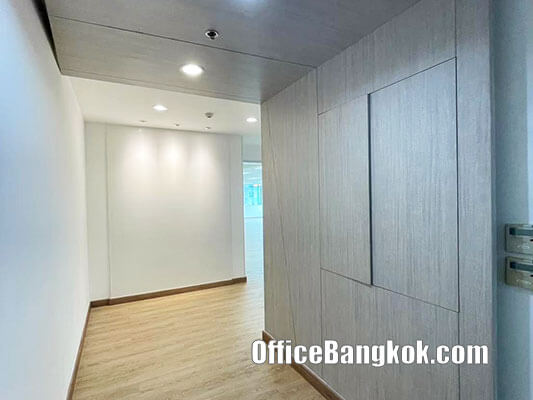 Rent Fully Furnished Office 210 Sqm Close To Phloen Chit BTS Station