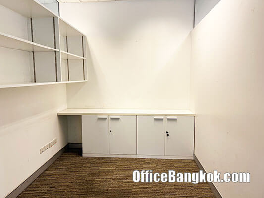 
Rent Office With Partly Furnished Space 135 Sqm On Wireless Road Close To Phloen Chit BTS Station