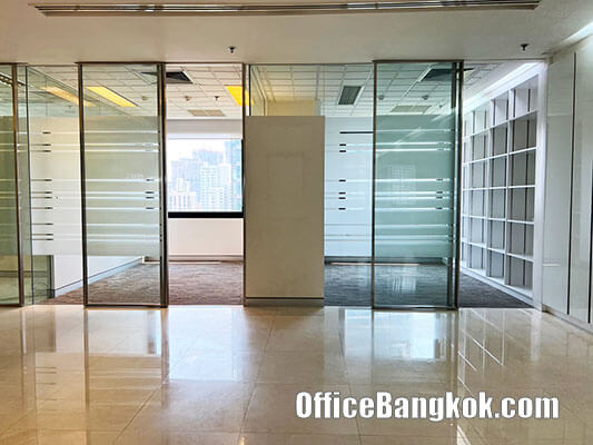 
Rent Office With Partly Furnished Space 135 Sqm On Wireless Road Close To Phloen Chit BTS Station