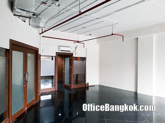 Office Showroom With Partly Furnished Ground Floor For Rent On Rama 4 Space 74 Sqm Close To Sam Yan MRT Station