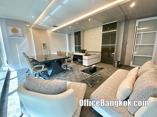 Office For Rent With Partly Fitted On Rama 9 MRT Station Space 330 Sqm