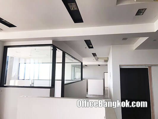 Office for Rent with Partly Furnished on Ladprao Area Space 270 Sqm Close to Phahon Yothin MRT Station