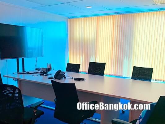 Office for Rent with Partly Furnished On Ratchadapisek Space 240 Sqm Close to Huai Khwang MRT Station