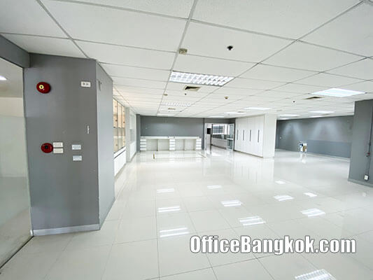 Office Space For Rent 584 Sqm With Partly Furnished On Ratchada Close To Rama 9 MRT Station