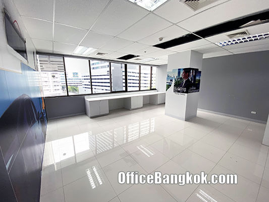 Office Space For Rent 584 Sqm With Partly Furnished On Ratchada Close To Rama 9 MRT Station