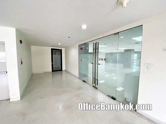 Office Space For Rent 584 Sqm With Partly Furnished On Ratchada Close To Rama 9 MRT Station