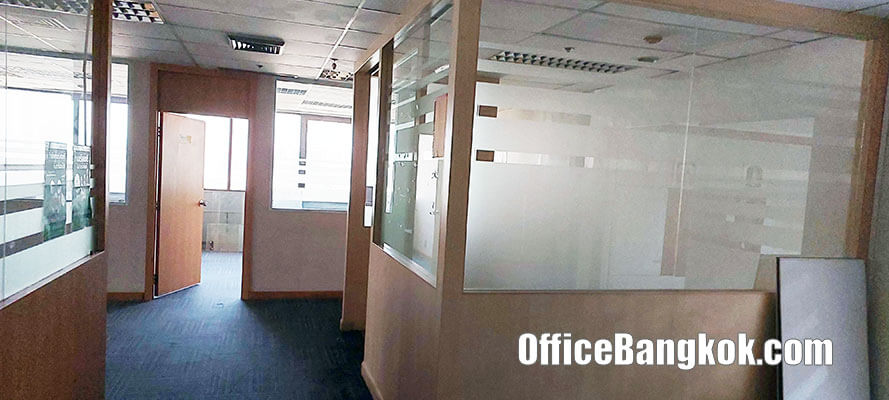 Rent Office 250 Sqm With Partle Furnished Ratchadapisek Road Close To MRT Rama 9 Station