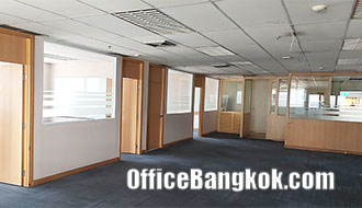 Rent Office 250 Sqm With Partle Furnished Ratchadapisek Road Close To MRT Rama 9 Station