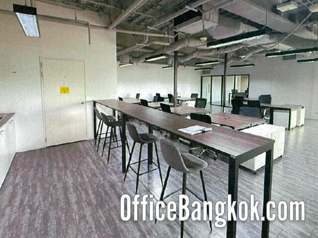 เช่าสำนักงานตกแต่งพร้อมเฟอร์นิเจอร์ ทำเลสาทร ใกล้ BTS ช่องนนทรี พื้นที่ 200 ตารางเมตร ค่าเช่า 210,000 บาทต่อเดือน พร้อมเข้าใช้งานทันที