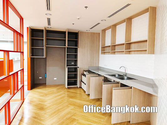 Rent Fully Furnished Office 300 Sqm On Sathorn Close To Chong Nonsi BTS Station