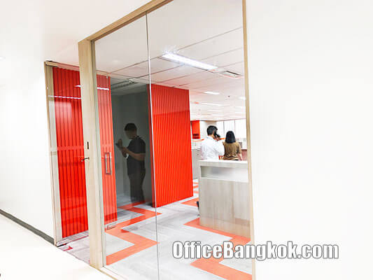 Rent Fully Furnished Office 300 Sqm On Sathorn Close To Chong Nonsi BTS Station