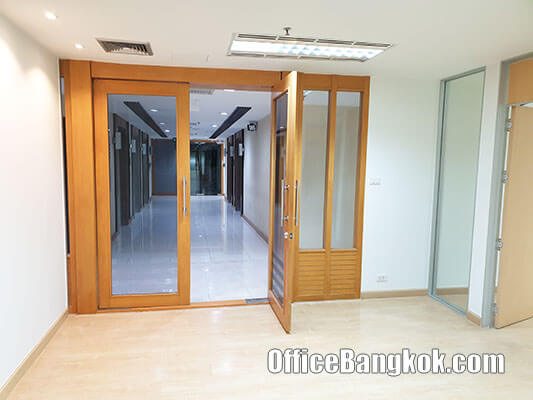 Rent Office with Partly Furnished on Sathorn Road Space 175 Sqm Close to Surasak BTS Station