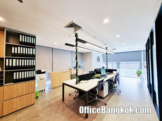 Fully Furnished Office for Rent On Silom Space 90 Sqm Close to Sala Daeng BTS Station