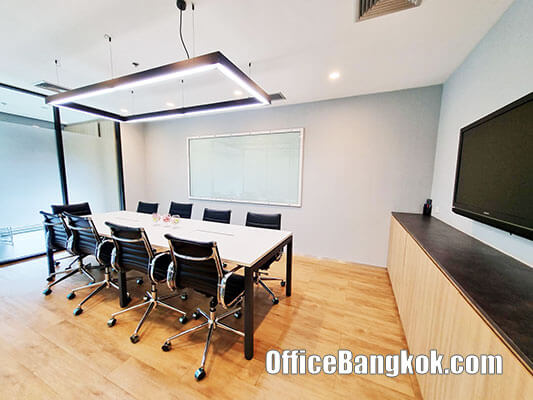 Fully Furnished Office for Rent On Silom Space 90 Sqm Close to Sala Daeng BTS Station