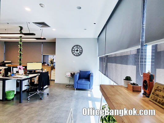 Fully Furnished Office for Rent On Silom Space 90 Sqm Close to Sala Daeng BTS Station