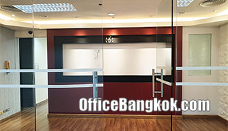 Rent Office with Partly Furnished on Silom Space 71 Sqm Close to Sala Daeng BTS Station