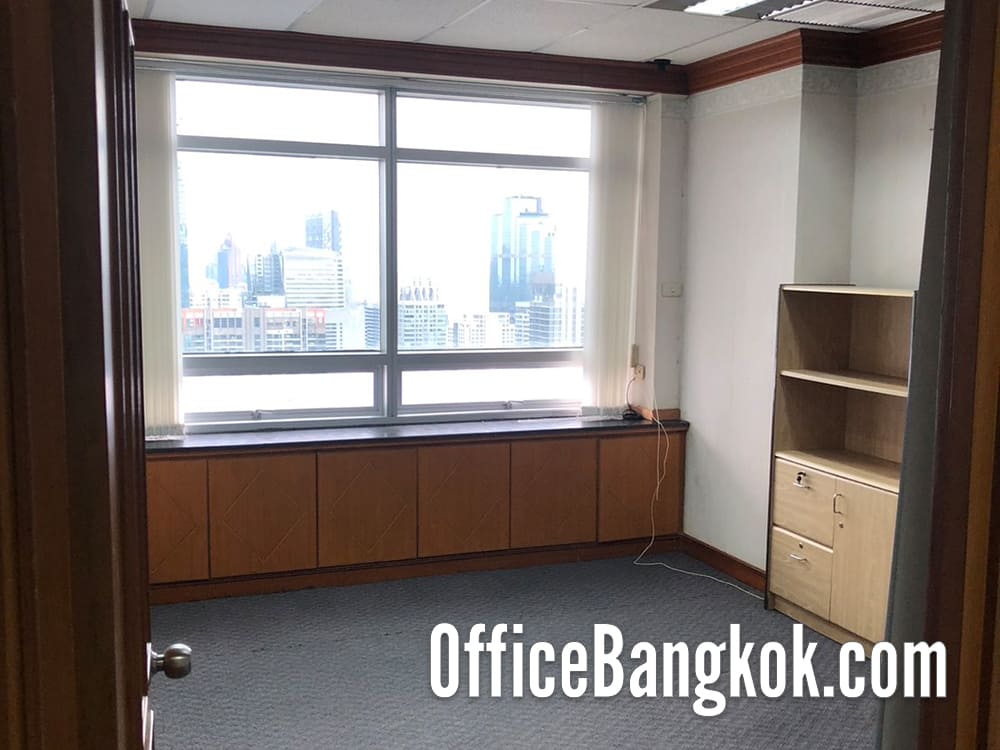 ออฟฟิศให้เช่าตกแต่งแล้วบางส่วนราคาถูก ทำเลสีลม ใกล้รถไฟฟ้า BTS สถานีสุรศักดิ์ พื้นที่ 106 ตร.ม. ค่าเช่า 42,000 บาท/เดือน ออฟฟิศให้เช่าตกแต่งแล้วบางส่วนราคาถูก ทำเลสีลม ใกล้รถไฟฟ้า BTS สถานีสุรศักดิ์ พื้นที่ 106 ตร.ม. ค่าเช่า 42,000 บาท/เดือน