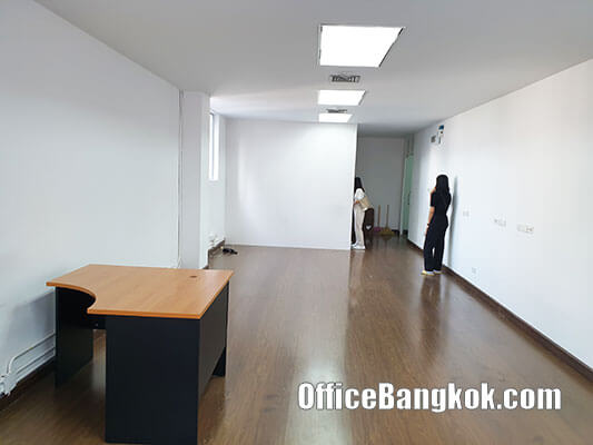 Rent Small Office with Partly Furnished Size 58 Sqm on Silom Close to Sala Daeng BTS Station