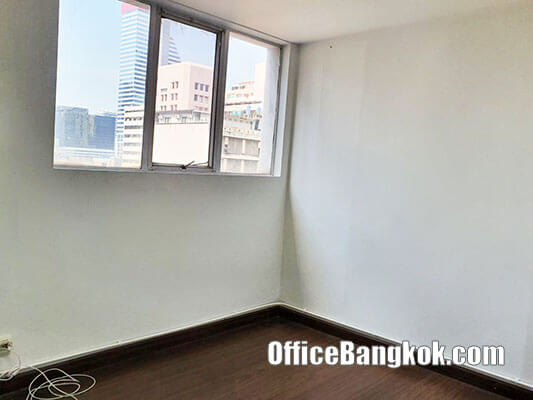 Rent Small Office with Partly Furnished Size 58 Sqm on Silom Close to Sala Daeng BTS Station