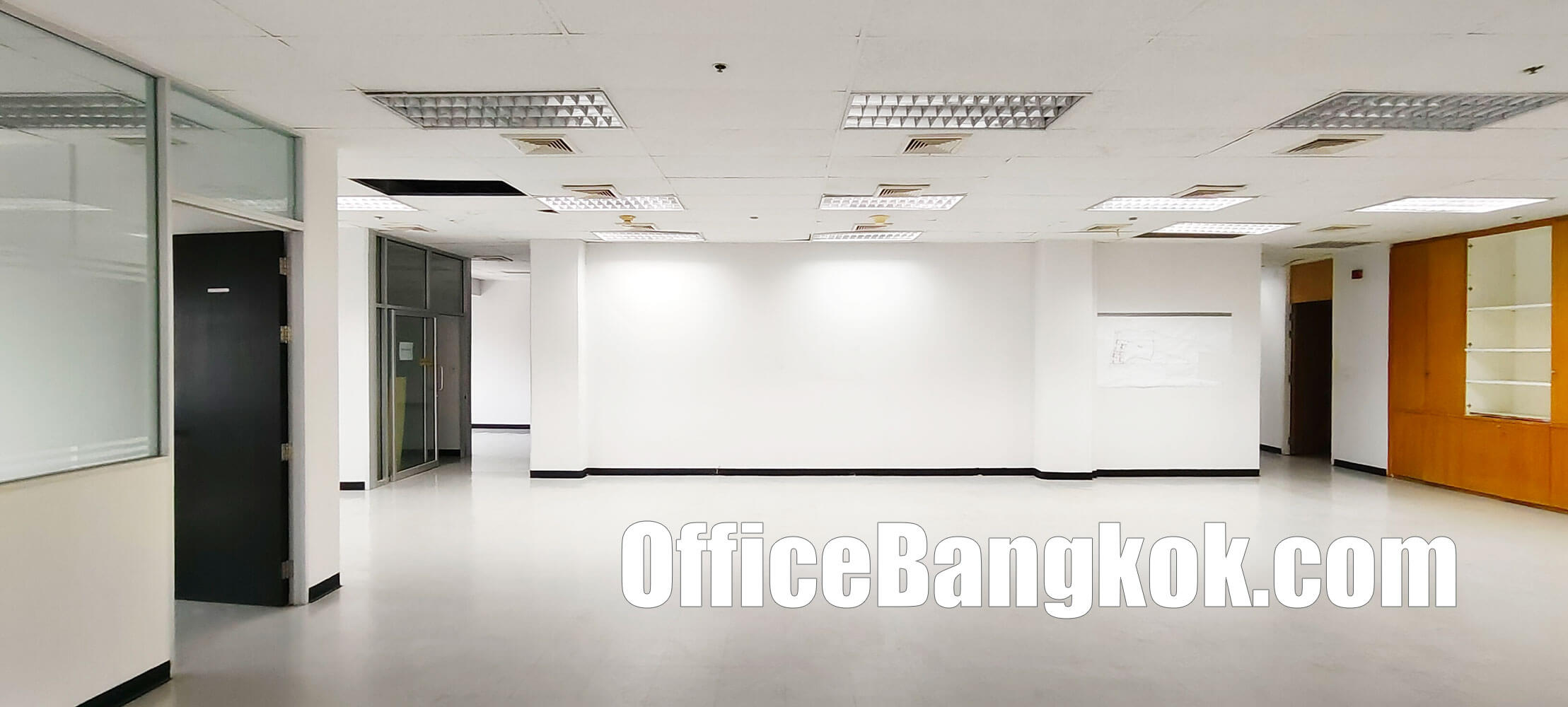 สำนักงานให้เช่า ย่านอโศก สุขุมวิท 250 ตรม