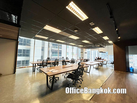 Office For Rent With Partly Furnished On Sukhumvit Space 211 Sqm Close To Phrom Phong BTS Station