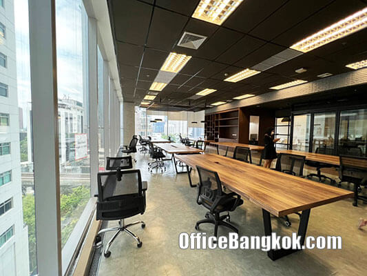 Office For Rent With Partly Furnished On Sukhumvit Space 211 Sqm Close To Phrom Phong BTS Station