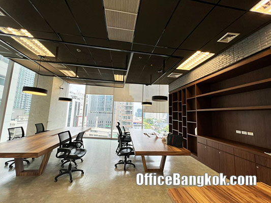 Office For Rent With Partly Furnished On Sukhumvit Space 211 Sqm Close To Phrom Phong BTS Station