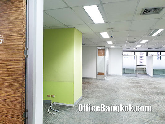 Office Space For Rent With Partly Furnished Size 444 Sqm Close To Asok BTS Station