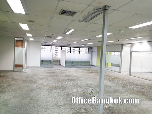 Office Space For Rent With Partly Furnished Size 444 Sqm Close To Asok BTS Station