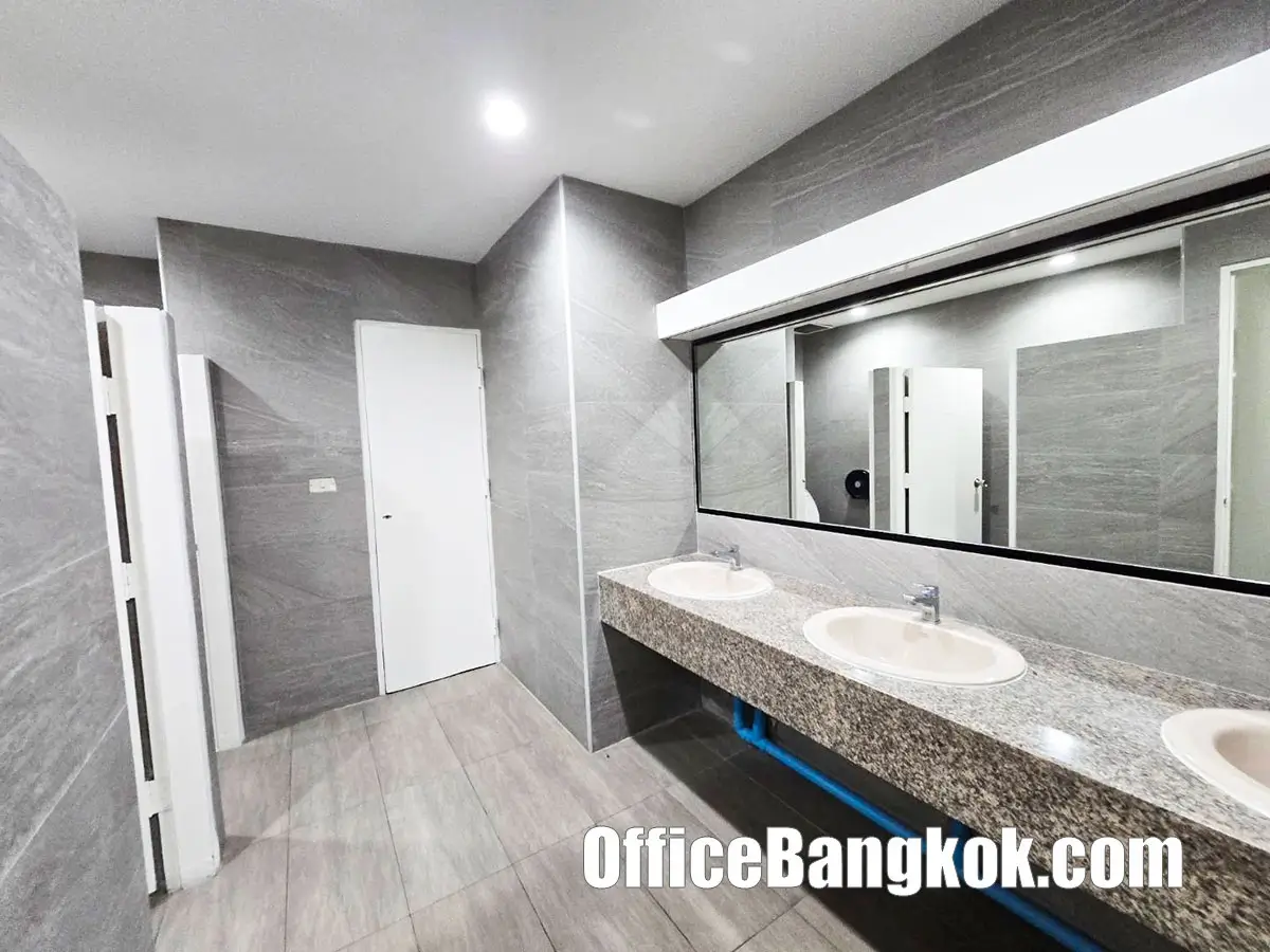 เช่าสำนักงานตกแต่งแล้วบางส่วน พื้นที่ 350 ตรม ติดรถไฟฟ้า BTS สถานีอโศก เช่าสำนักงานตกแต่งแล้วบางส่วน พื้นที่ 350 ตรม ติดรถไฟฟ้า BTS สถานีอโศก