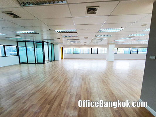 Rent Office With Partly Furnished Space 350 Sqm Close To Asoke BTS Station