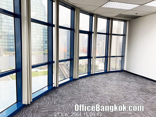 Rent Office On Sukhumvit With Partly Furnished 90 Sqm Close To BTS Asoke Station