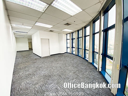 Rent Office On Sukhumvit With Partly Furnished 90 Sqm Close To BTS Asoke Station