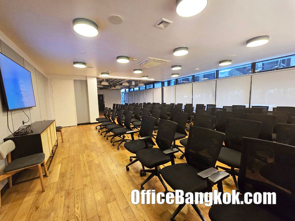 เช่าสำนักงานสำเร็จรูปอาคารสุทธิ (Rent Service Office at Suthi Building) Co-Working Space และออฟฟิศขนาดเล็กให้เช่าพร้อมเฟอร์นิเจอร์ทำเลเพชรบุรีตัดใหม่
