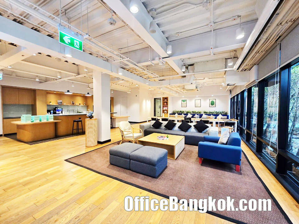เช่าสำนักงานสำเร็จรูปอาคารสุทธิ (Rent Service Office at Suthi Building) Co-Working Space และออฟฟิศขนาดเล็กให้เช่าพร้อมเฟอร์นิเจอร์ทำเลเพชรบุรีตัดใหม่