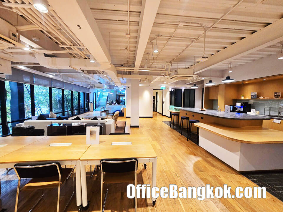 เช่าสำนักงานสำเร็จรูปอาคารสุทธิ (Rent Service Office at Suthi Building) Co-Working Space และออฟฟิศขนาดเล็กให้เช่าพร้อมเฟอร์นิเจอร์ทำเลเพชรบุรีตัดใหม่