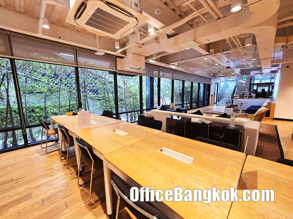 เช่าสำนักงานสำเร็จรูปอาคารสุทธิ (Rent Service Office at Suthi Building) Co-Working Space และออฟฟิศขนาดเล็กให้เช่าพร้อมเฟอร์นิเจอร์ทำเลเพชรบุรีตัดใหม่