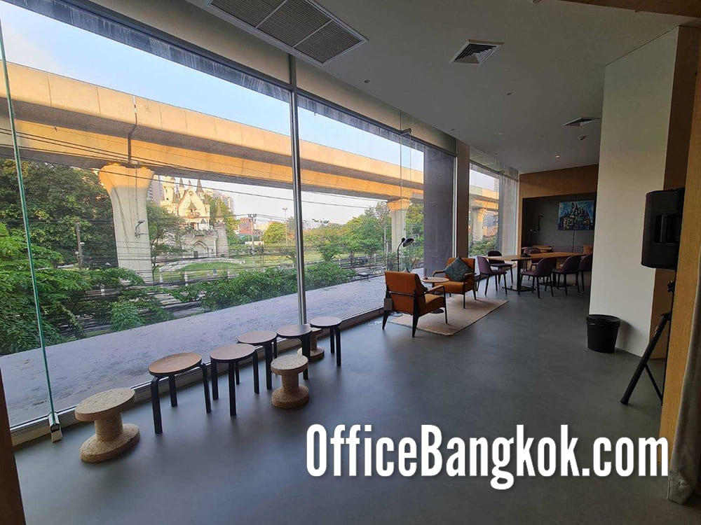 Service Office for Rent at Phahon 19 Building