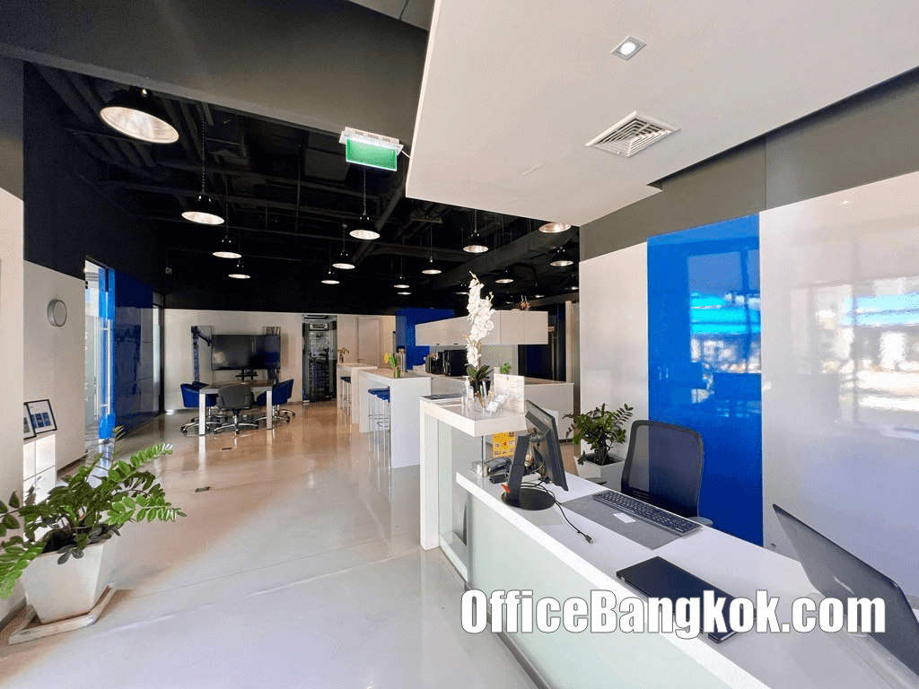 เช่าสำนักงานสำเร็จรูปรอยัล ภูเก็ต มารีน่า (Rent Service Office at Royal Phuket Marina) Co-Working Space และออฟฟิศขนาดเล็กให้เช่าพร้อมเฟอร์นิเจอร์ทำเลภูเก็ต