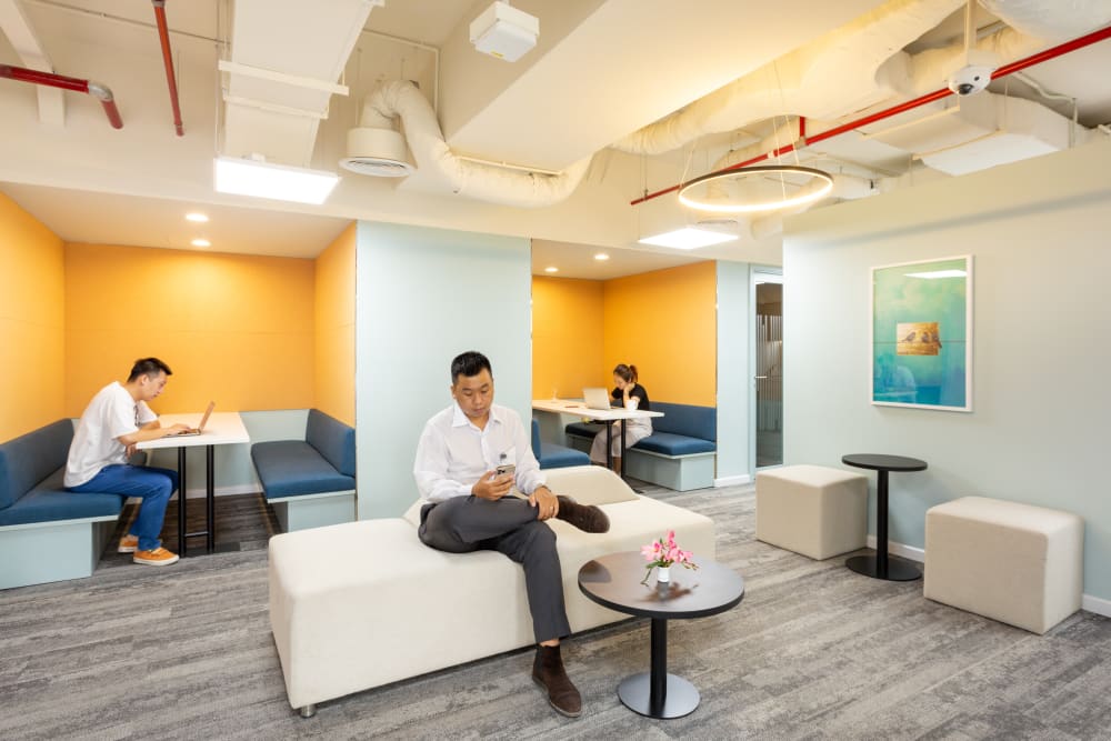 Q2 Thao Dien serviced office reception area, Ho Chi Minh City