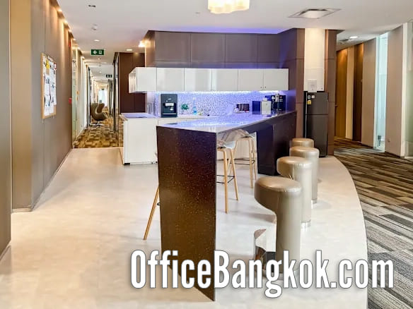เช่าสำนักงานสำเร็จรูปอาคารสาทร สแควร์ (Rent Service Office at Sathorn Square) Co-Working Space และออฟฟิศขนาดเล็กให้เช่าพร้อมเฟอร์นิเจอร์ทำเลสาทร
