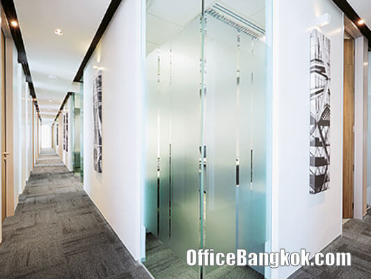 Service Office for Rent at Bhiraj Tower at EmQuartier