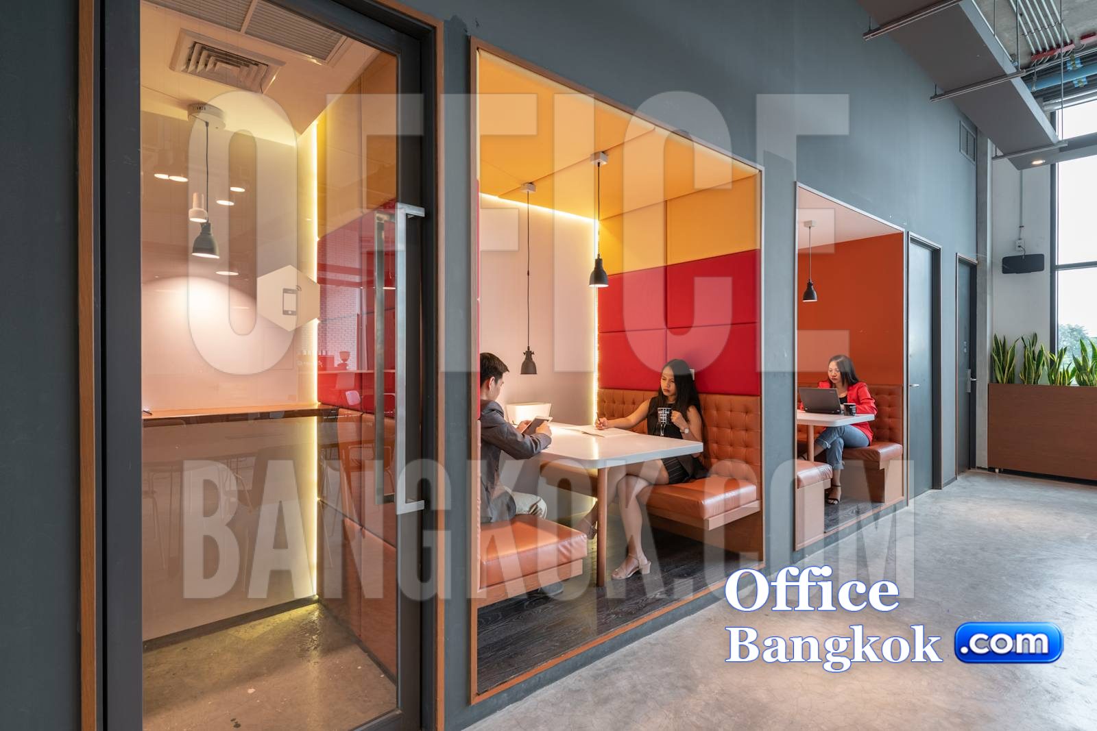 Summer Hill service office reception area, Sukhumvit