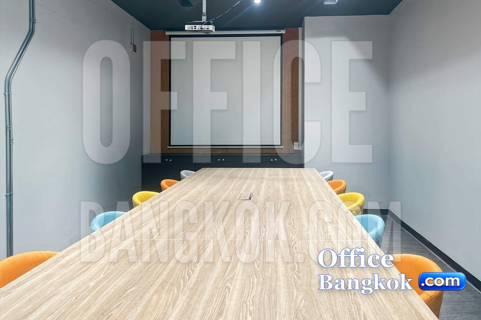 W District service office lounge, Sukhumvit